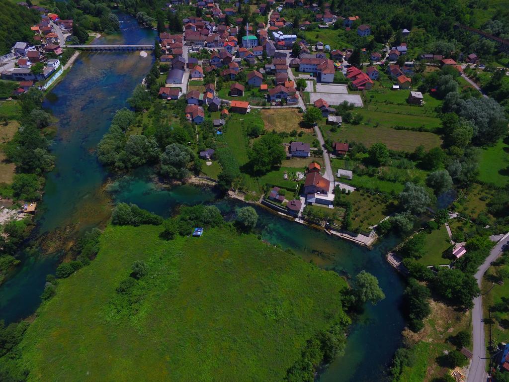 Domacinstvo Una-Ostrovica Kulen Vakuf Kültér fotó